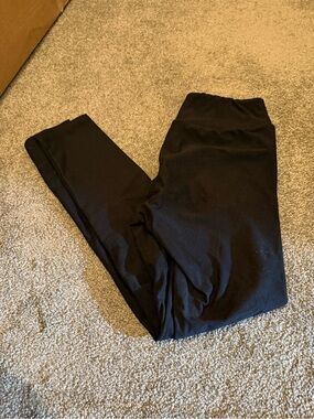 Lularoe Solid Black Full Length Leggings